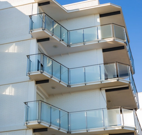 Balcony and Railing Glass Replacement company dubai