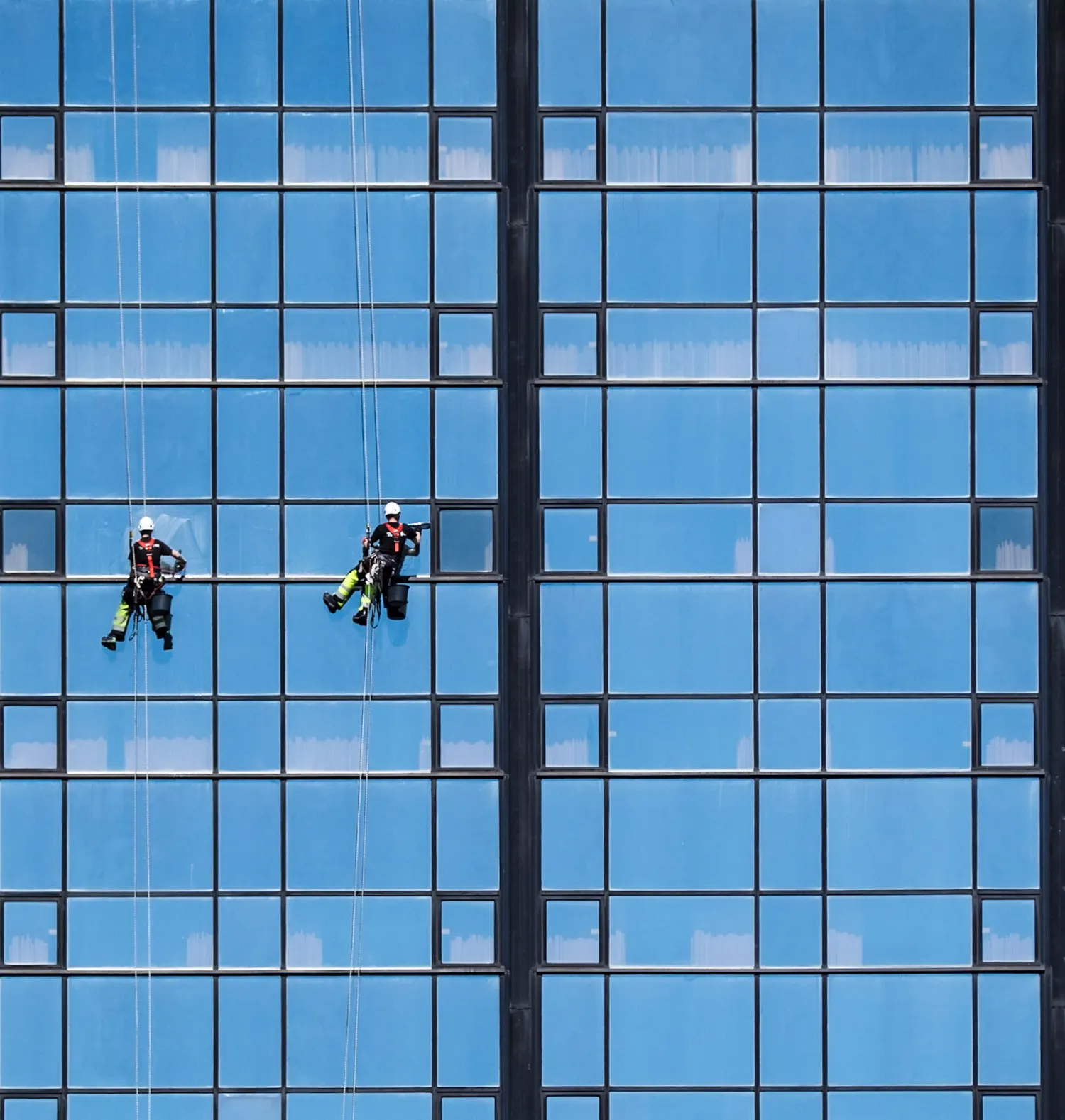 SONO Glass Replacement in Dubai