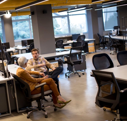 4 Person Office Cubicles Dubai or anywhere in UAE