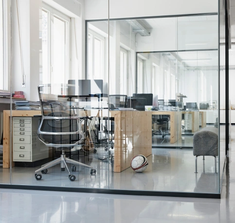 Office Cubicles with Glass Dividers Dubai or anywhere in UAE